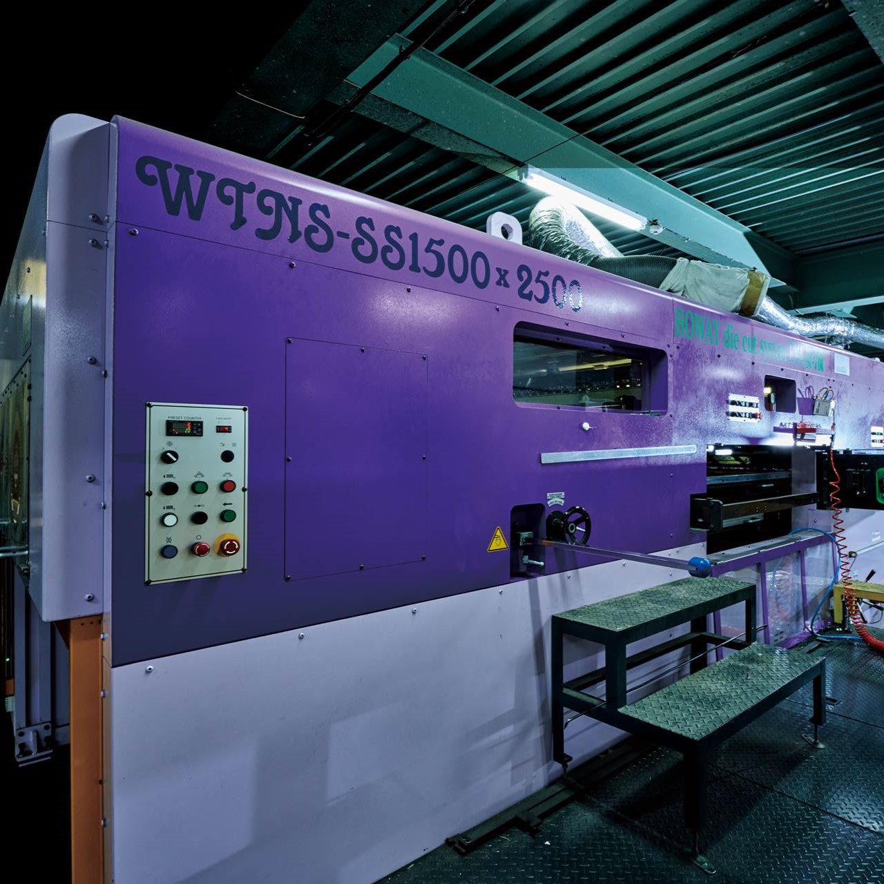 西日本最大級　大型トムソン